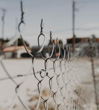 Shallow focus of a fence