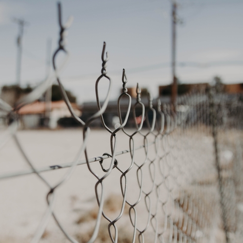 Shallow focus of a fence
